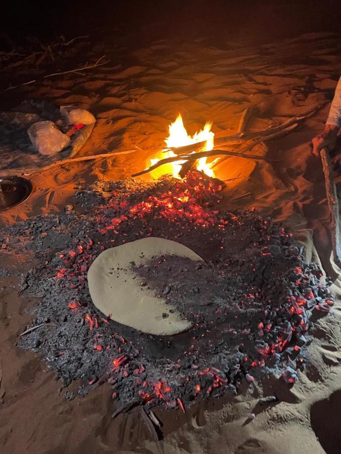 לינה וארוחת בוקר מחמיד Dar Nomads מראה חיצוני תמונה